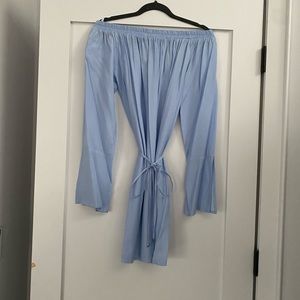 Faithfull Size 6- off the shoulder casual dress with belt